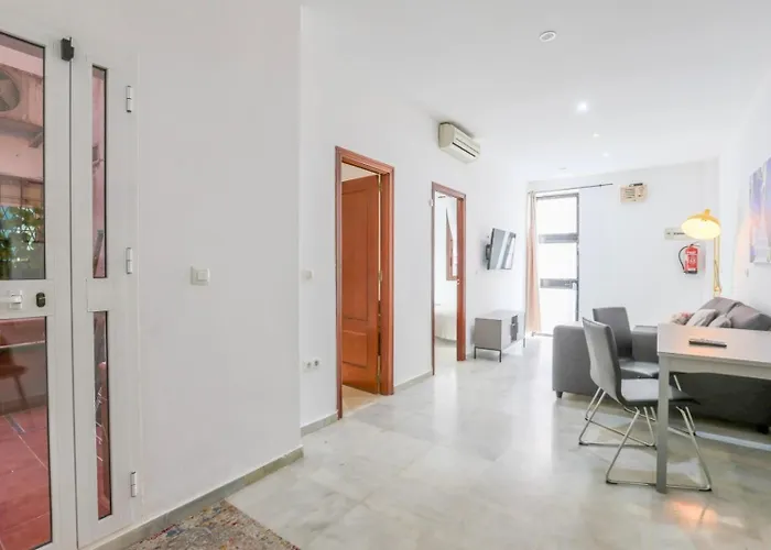 Becquer Apartment *
